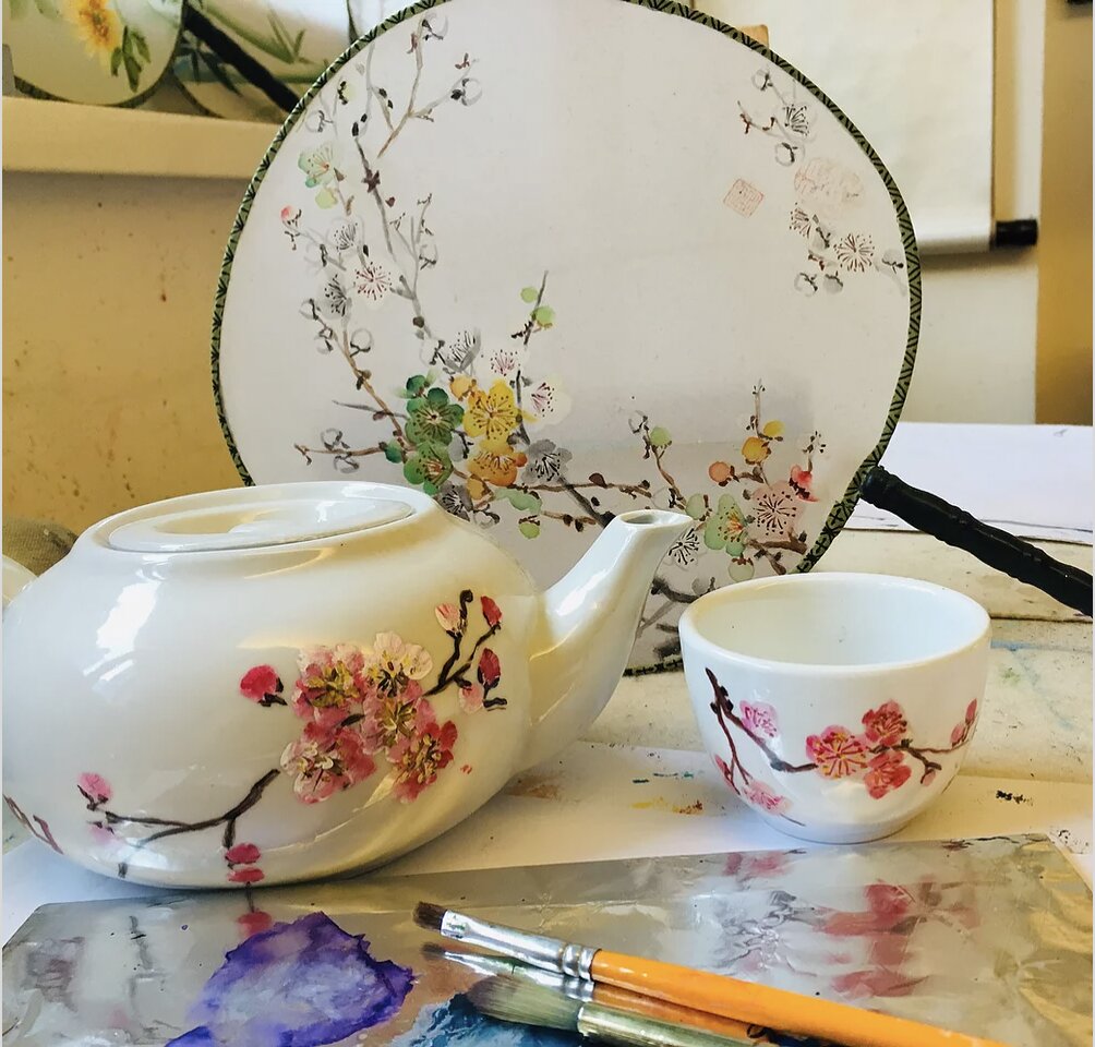 香港 の 中国陶磁器の急須絵付けワークショップ | Pelago